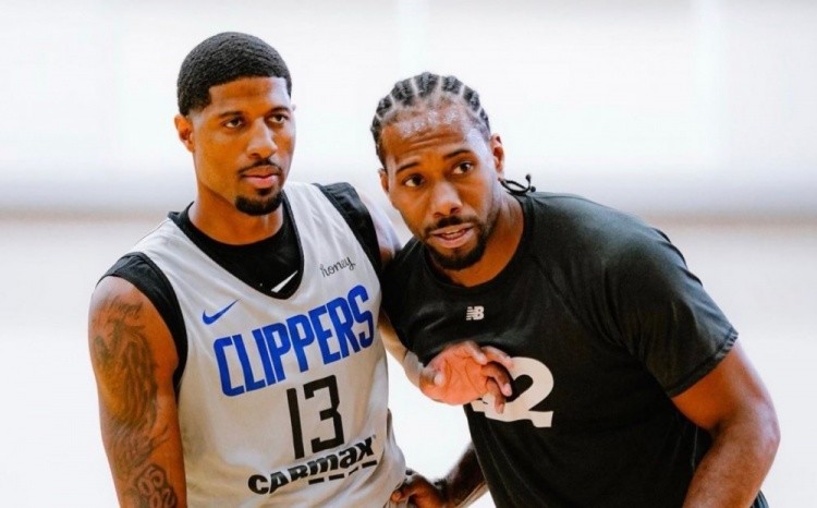 关注角色 关注角色